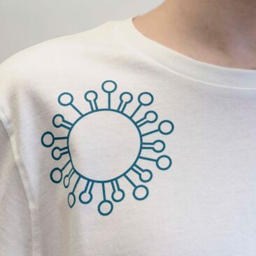 Corona-Prävention Konstanz - T-Shirt Closeup Schulter - Virus